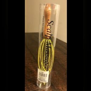 NWT Women's Head Scalp Massager